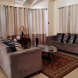 Holiday home Bing's Away From, Ocho Rios